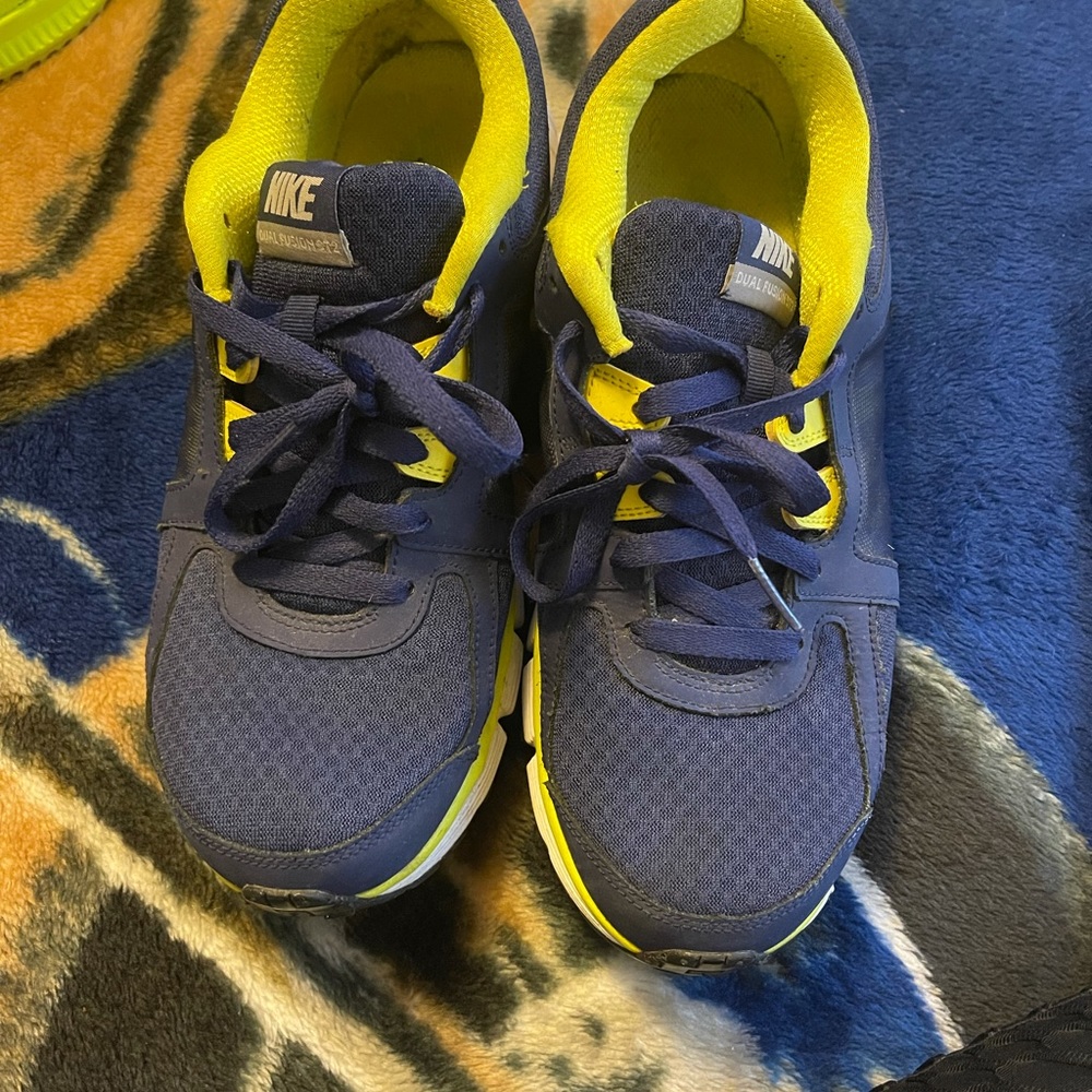 Men’s Nikes!